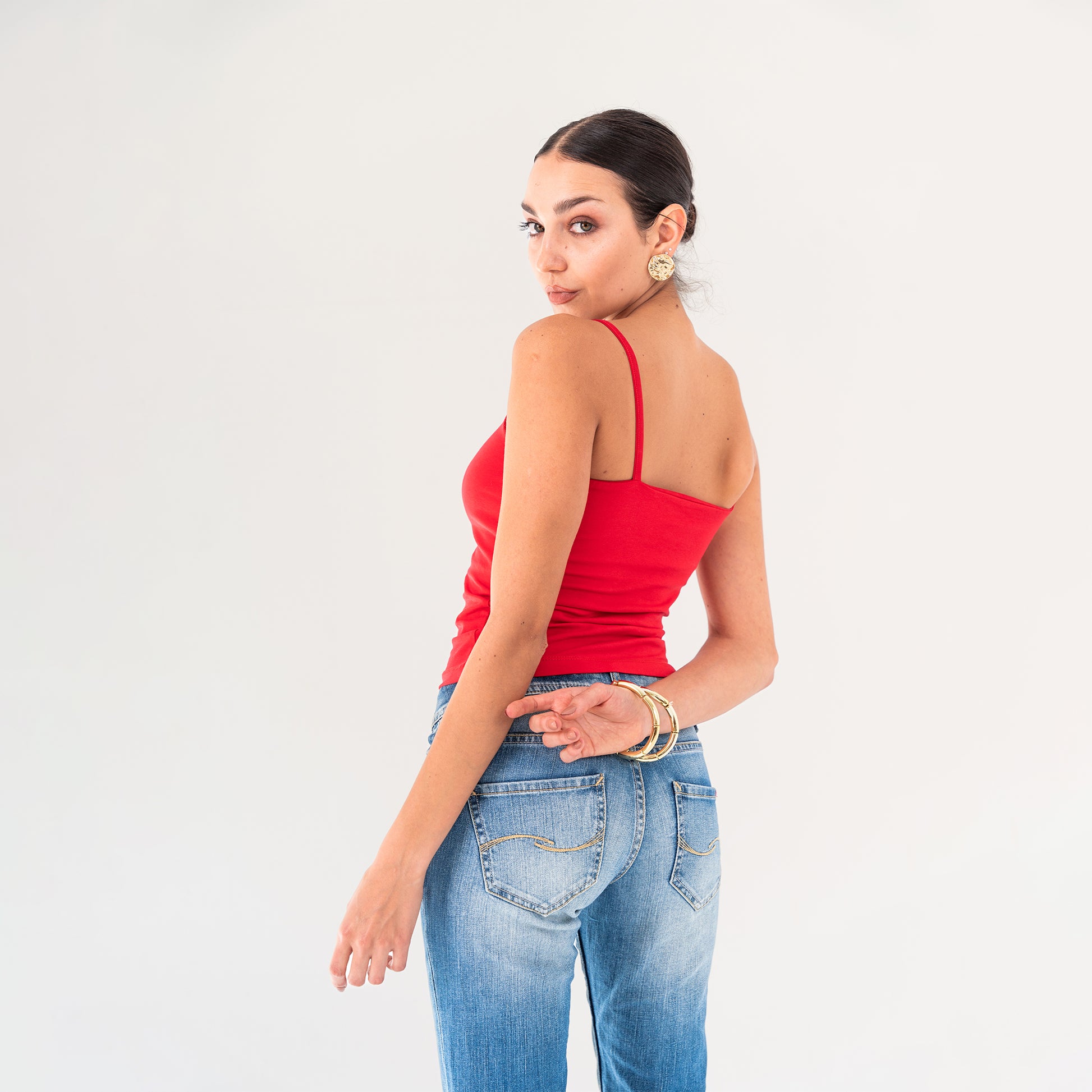 Sleek Scoop Top