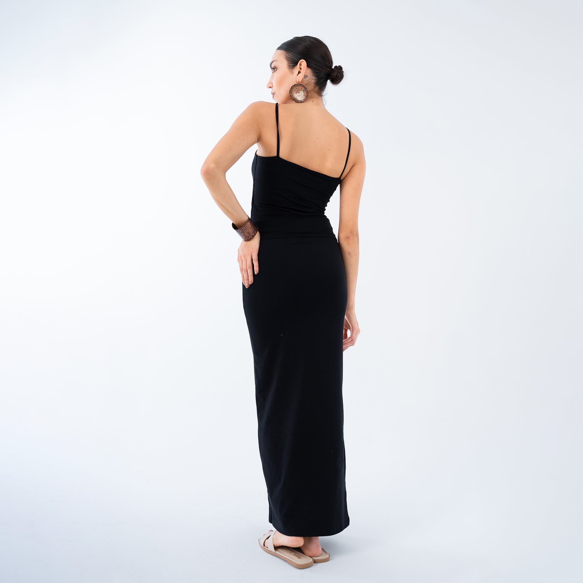 Sleek Scoop Top