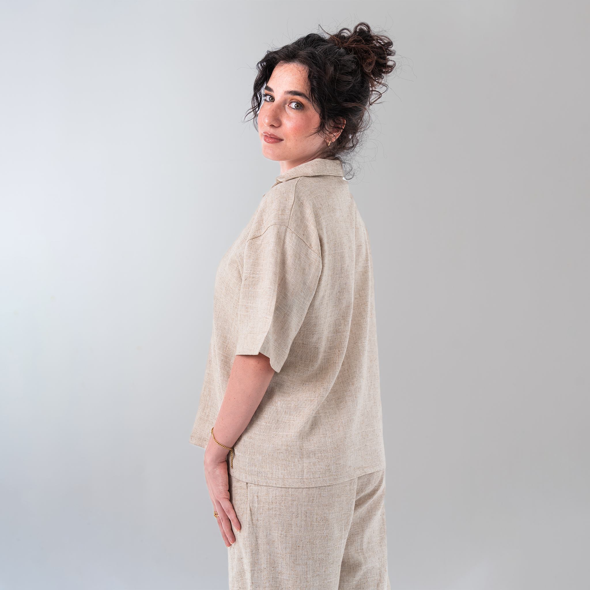 Minimalist Linen Shirt - Baloska