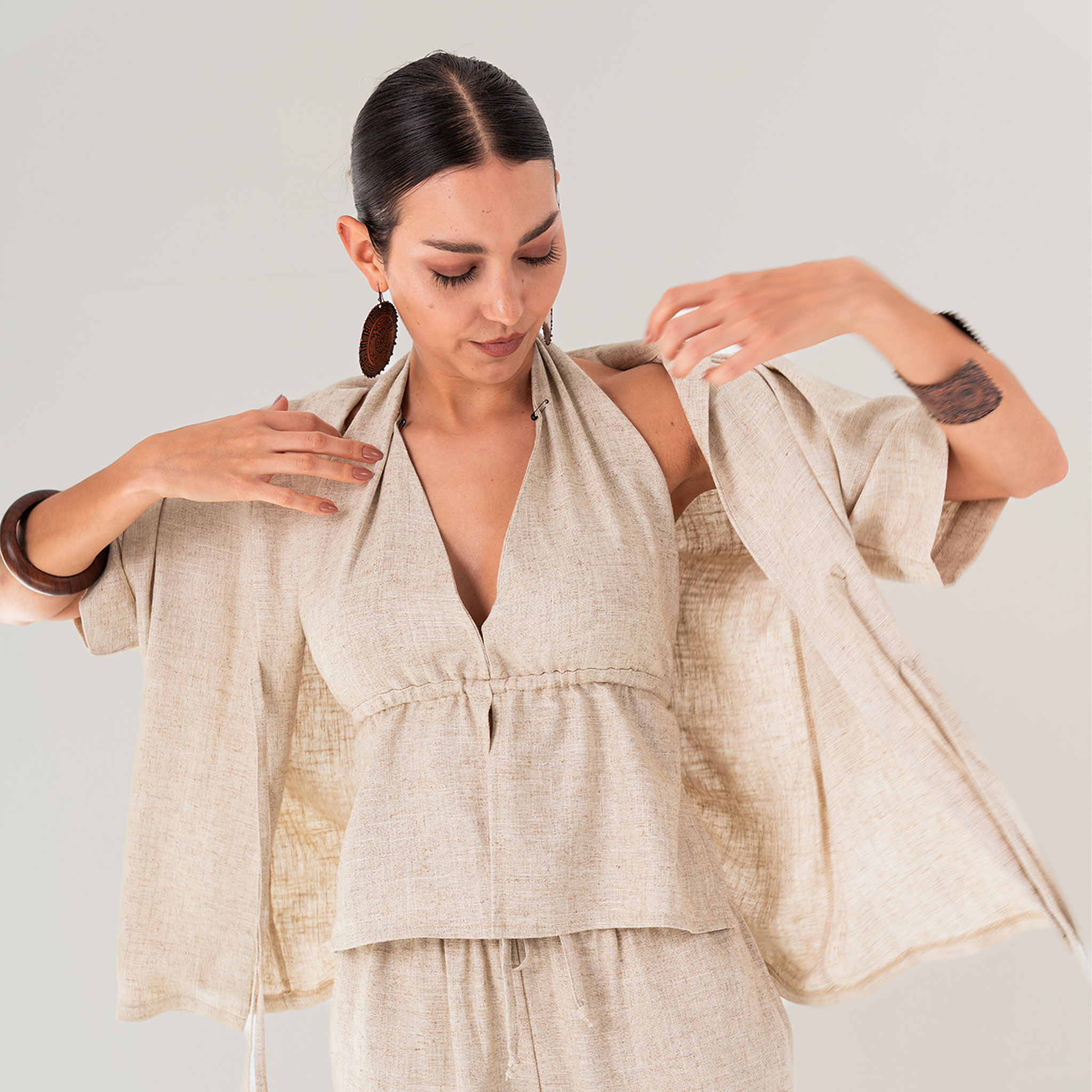 Minimalist Linen Shirt - Baloska