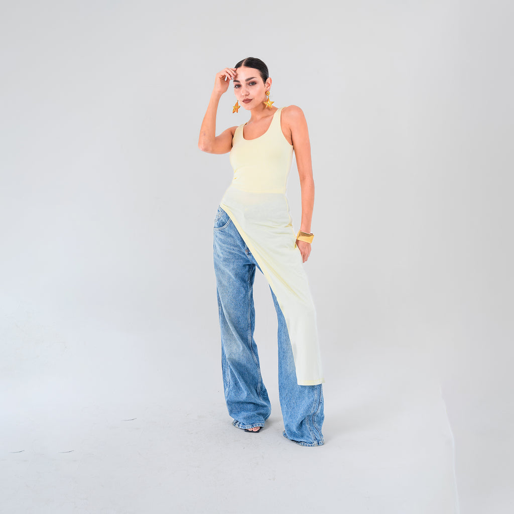 Asymmetrical scoop top