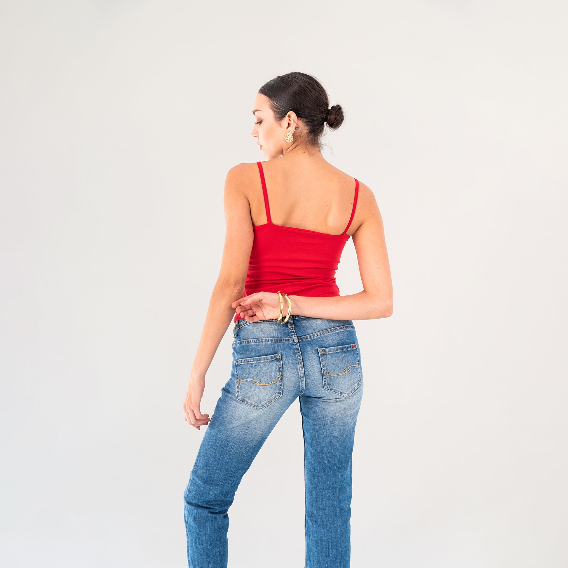 Sleek Scoop Top