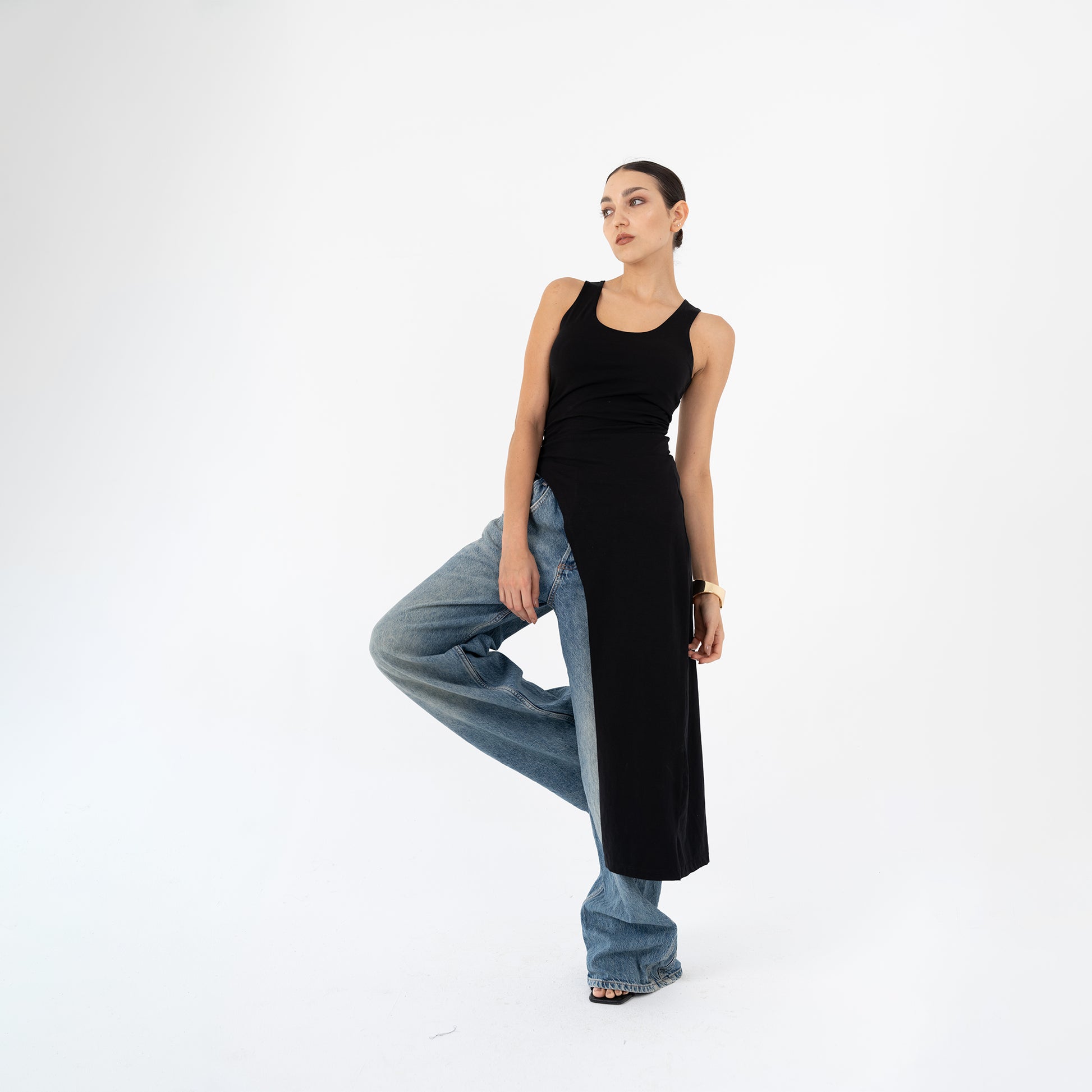 Asymmetrical scoop top